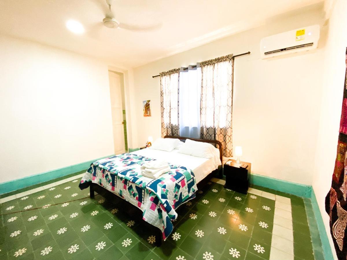 Mansion Bahia Manga Bed & Breakfast Cartagena ภายนอก รูปภาพ