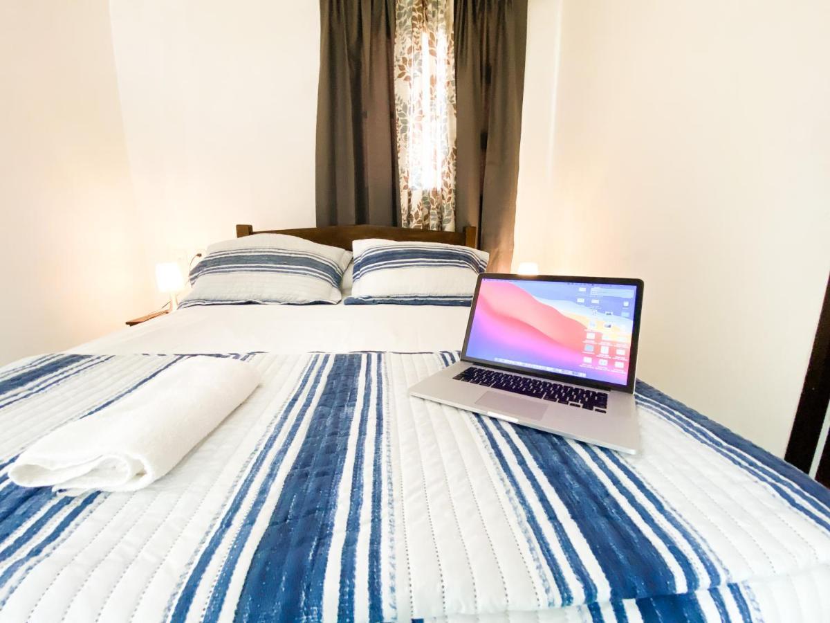 Mansion Bahia Manga Bed & Breakfast Cartagena ภายนอก รูปภาพ